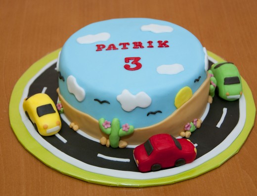 obrázek dortu - dort Krajina se silnicí a auty